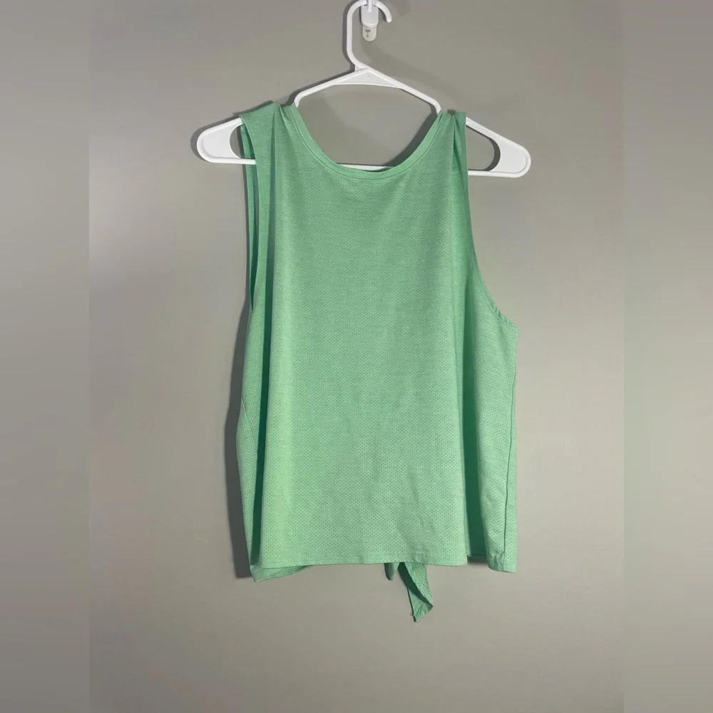 Unbranded lime green workout tank with tie size medium - Picture 6 of 7